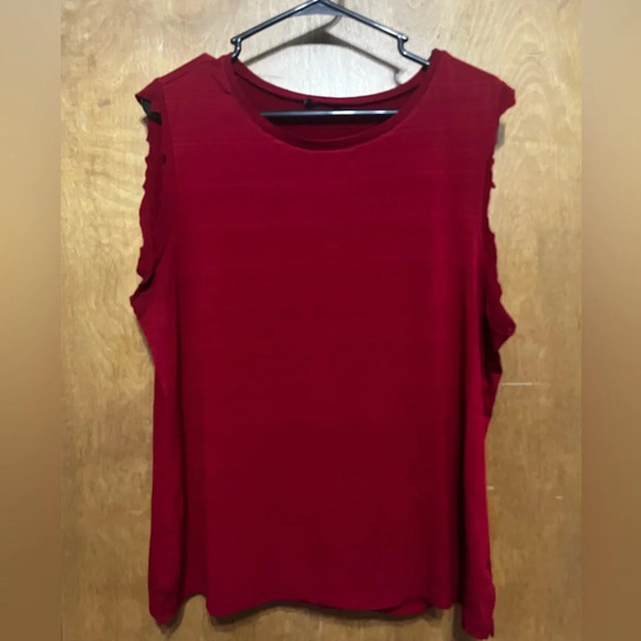 Tops - Free! With bundle purchase!! Wine Top with cut off Sleeves